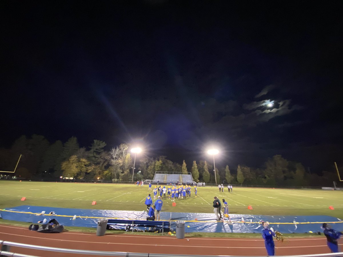 aitigerbands's tweet photo. FINAL 42-22 AI
#tigerpride 
@RedClaySchools @cristinakalesse @CresciMarty @AIHSPrincipal https://t.co/RNJZz9uUbE