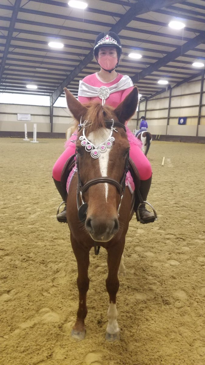 UMWRiding's tweet photo. Happy Halloween from UMW Riding! Wouldn't be a fun practice without some cute costumes! https://t.co/WC6P3EDcoH