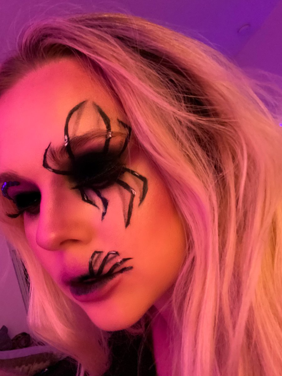 danii's tweet image. hey