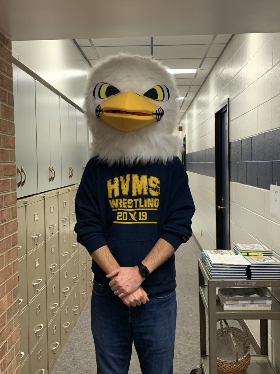 HVMSConnect's tweet photo. Eagles are a fan of saying NO to drugs! https://t.co/0MTnAYvAiw