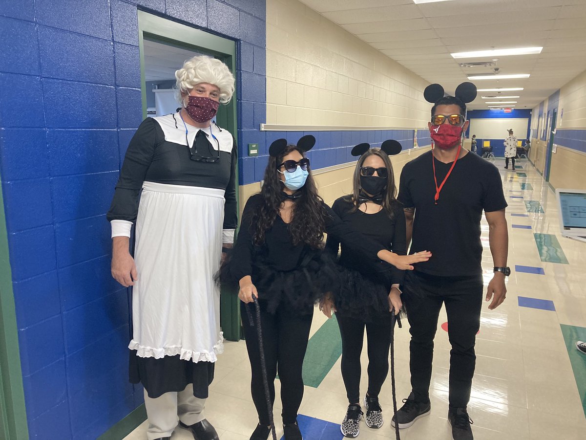 Closing out Red Ribbon week with Book Character Day! <a href="/jhinojosa24/">Jocelyn Hinojosa</a> <a href="/Mr_Padillas/">Alex Padilla</a> <a href="/mrsgonzalesnisd/">Mrs Melissa Gonzales</a> @KarenaKiolbassa <a href="/Mrs_SAlvarez/">Susie Alvarez</a> <a href="/ShanAntonio11/">Shannon Gaffney</a> @MurawskiTeach <a href="/Jen_Costello1/">Jen Costello</a> <a href="/NISDKallison/">Kallison Elementary</a> #leadthecharge