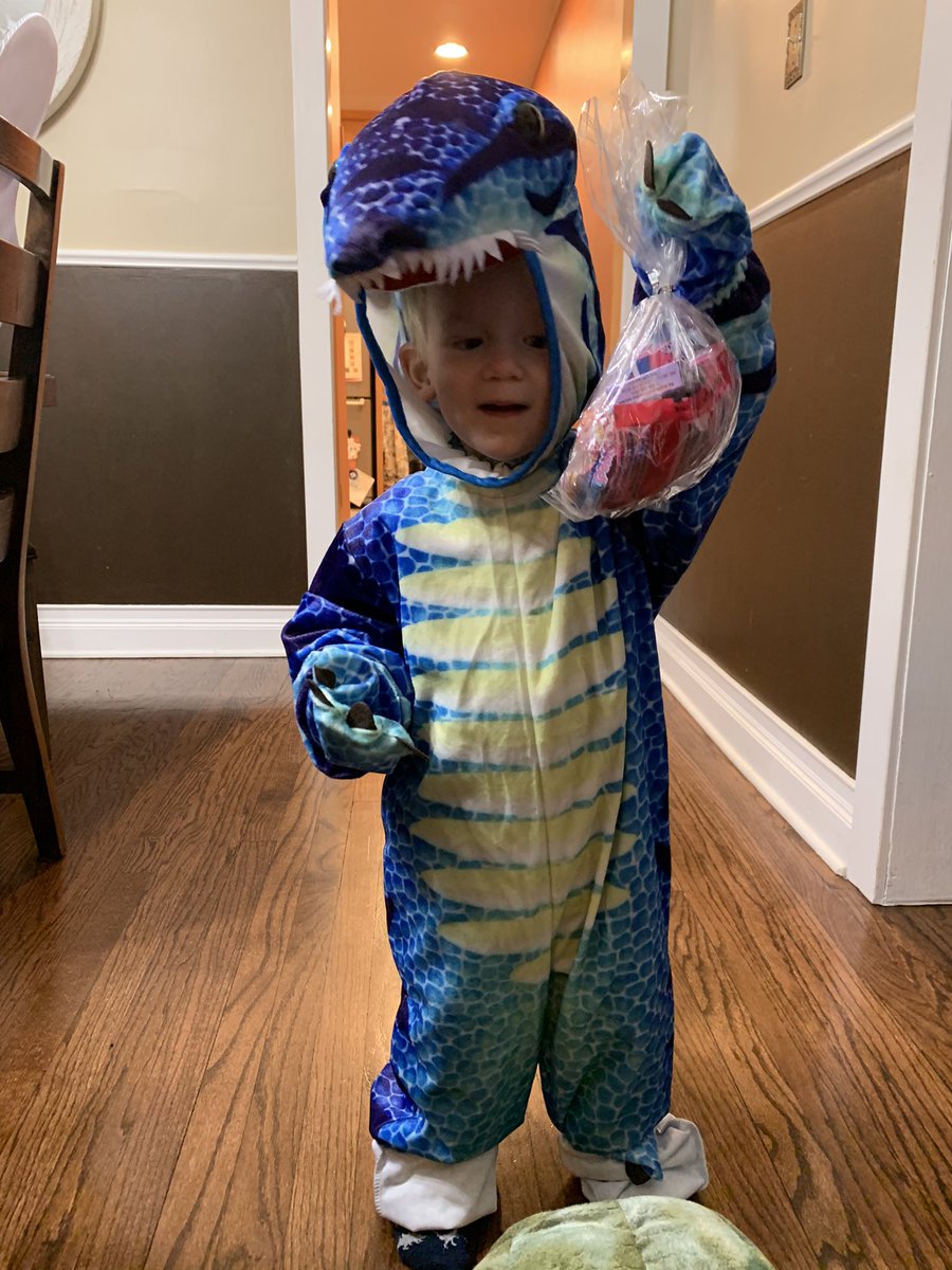 Thanks <a href="/D45Jackson/">Jackson Middle School</a> PTA for the drive through trick or treat tonight! Love our school!!!