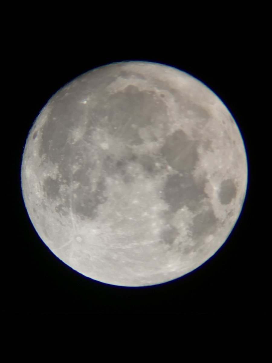 Pic 5 from earlier on... weirdly wispy clouds got in the way so had to stack 21 images to get this... my first #Astrophotography stack! @jabberjabber0 will be proud! (Although I didn’t use IRAF...) @EAMilneCentre https://t.co/nmTbSuCjVD