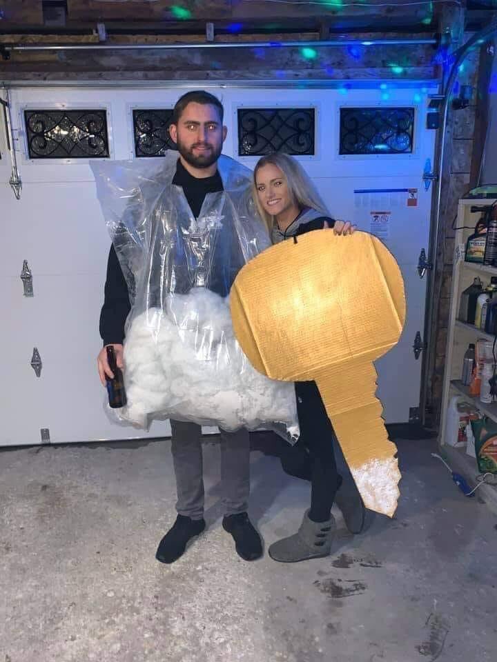 raccoonMTL's tweet photo. Un costume legit !! #EricLapointe https://t.co/9K7EfDMBeL