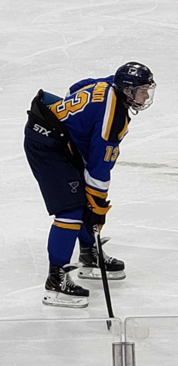 Vito_00_Hockey's tweet photo. Just another weekend at the office. @stxhockey #TEAMSTX https://t.co/kF6CZ7Tgno