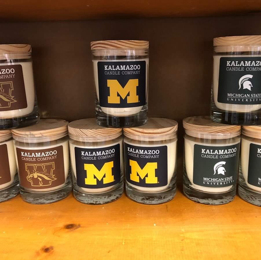 bookmanbooks's tweet photo. #bookmanlove #candles https://t.co/XEDxst11uk