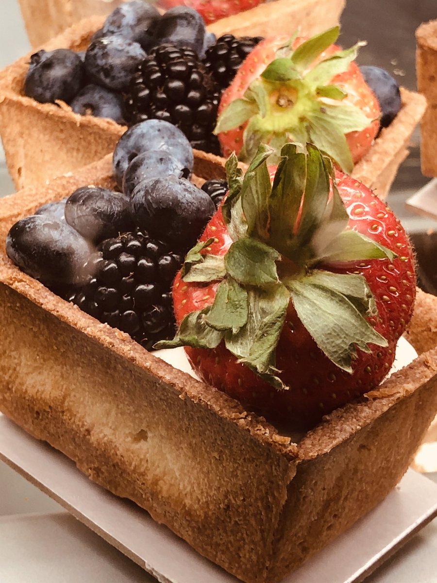 CookingItaly's tweet image. Treat Yourself.  It’s Friday.