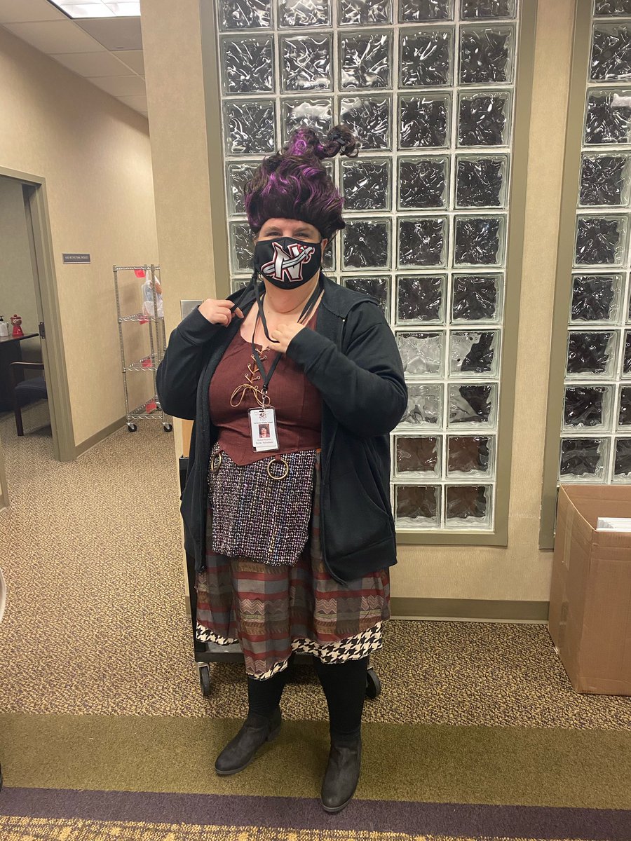 lfb1968's tweet photo. @nms_gwd50 Teachers like to play dress up too!  #redribbonweek https://t.co/rFfBXO95RP