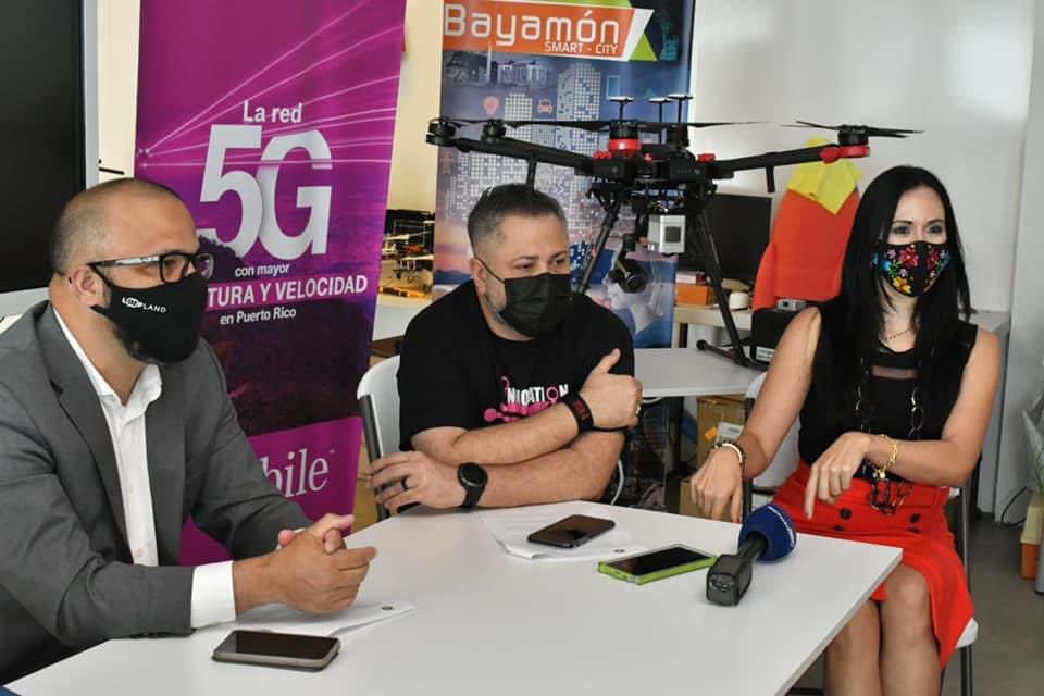 GlorimarRipoll's tweet image. Acompañando a @engine4cws en la conferencia de prensa anunciando la inauguración del #IoTLAB y 5G NB-IOT Innovation LAB en Bayamón. @amigosdebayamon @ramonluisrivera @Sec_Laboy_DDEC @pritsgov