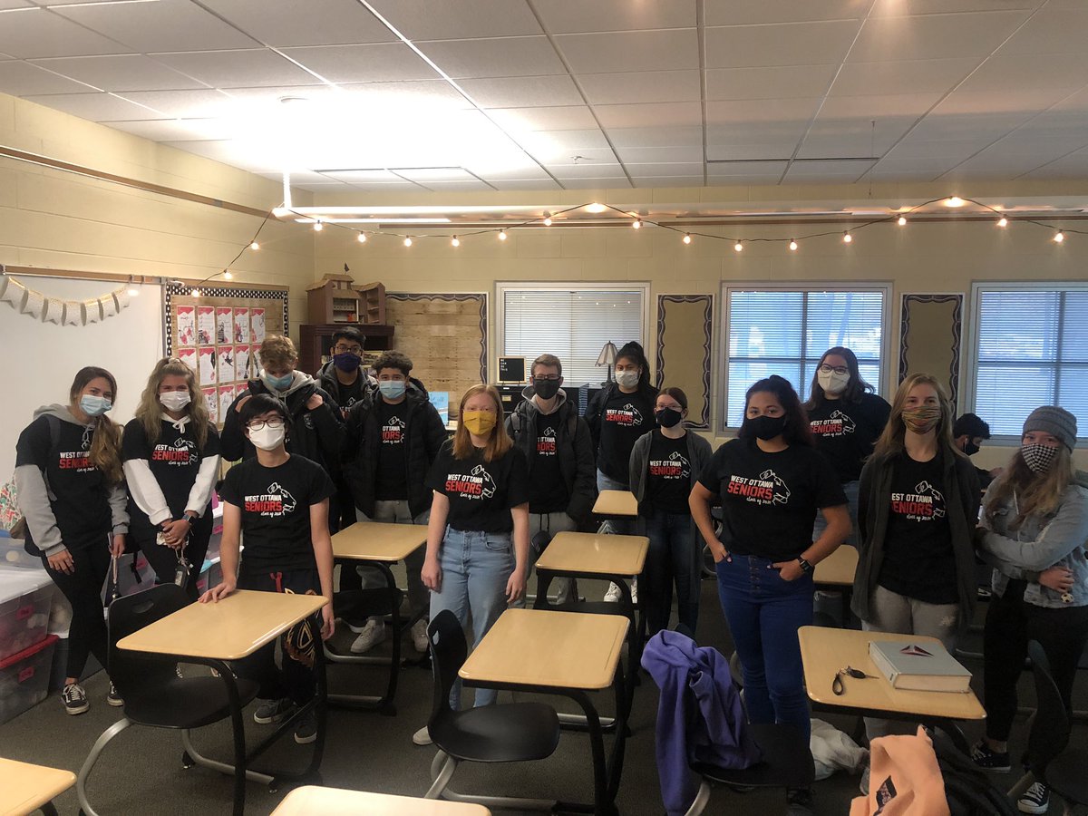 I love my seniors! #21andDone #GoWO