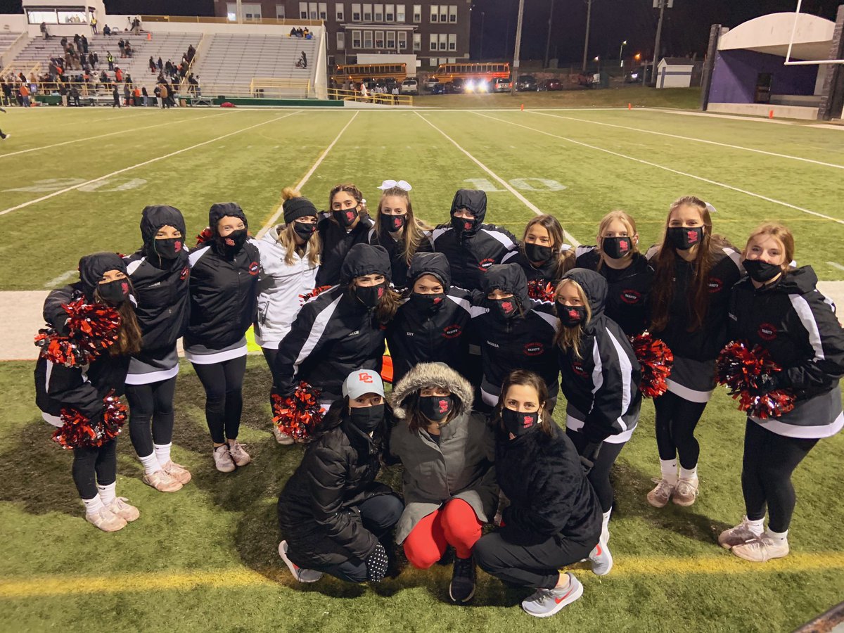 Last game of the season! We are so proud of this team for being able to adjust to the new changes so fast! 
Go Falcons!🖤❤️