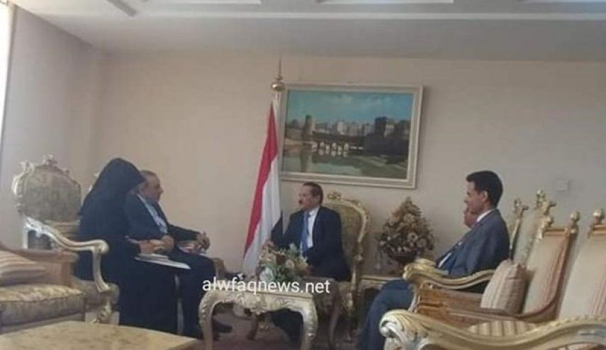 FieldYemen's tweet photo. The first Iranian ambassador to the Yemeni government reached Sana'a, the capital of Yemeni Houthi's government.
#Yemen https://t.co/QEuuLZFRPH