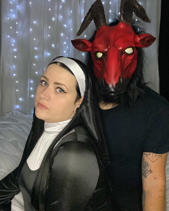 I'm never taking this mask off. https://t.co/1LBLQ7dbMM<a href="/tag/barrie"class="tags"><span>#barrie</span></a>