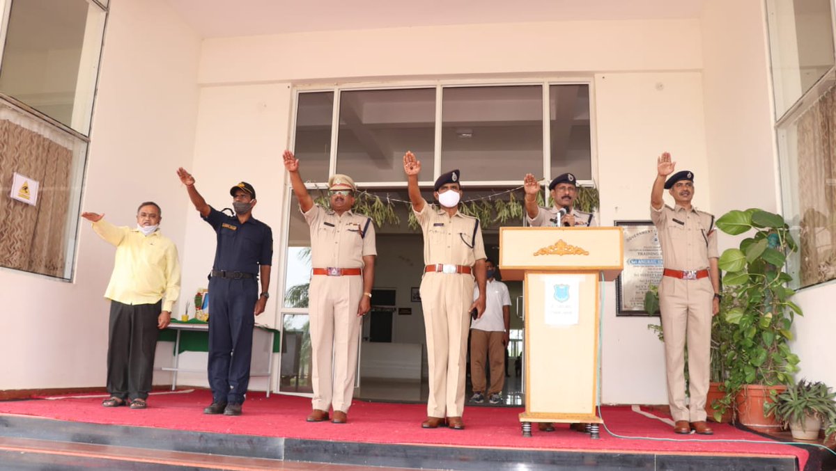 3rdBnTSSP's tweet photo. ఈ రోజు 3rd బెటాలియన్ లో సర్దార్ వల్లభాయ్ జయంతి సందర్బంగా బెటాలియన్ లో ఏక్తా దివాస్ ను నిర్వహించారు.దీనికి ముఖ్య అతిదిగా కమాండెంట్  శ్రీ. C. సన్నీ  గారు, ADDL. కమాండెంట్స్ లు, ASST కమాండెంట్స్. RI లు మరియు బెటాలియన్ సిబ్బంది పాల్గొన్నారు.. https://t.co/d2L0XowtGx