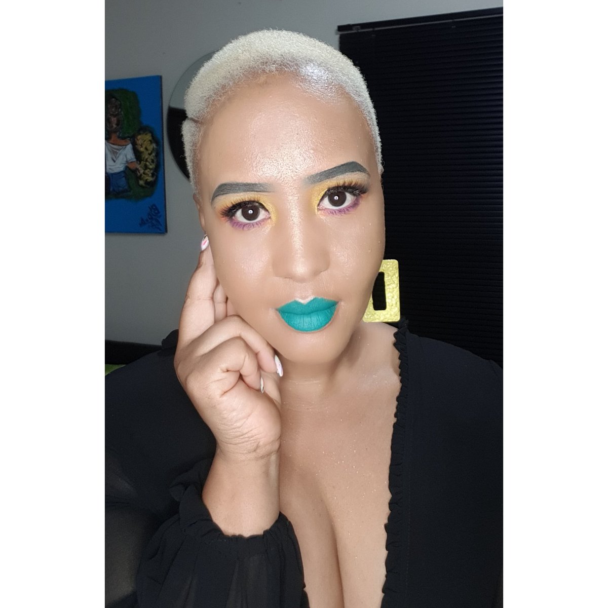 duduWagaG's tweet photo. I am #Dududevocalist #Singer #songwriter #composer #vocalist
I am #DuduPoshArt #Painter #Artist #Customiser #art
#SaturdayVibes #Saturday #SaturdayMorning #artist #music #rap #hiphop #Amapiano #HouseMusic https://t.co/gkyGVf3VL2