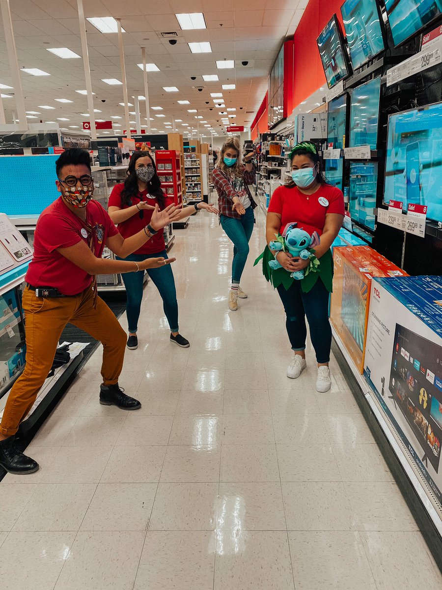 BryanJGTarget's tweet image. 👻🎃HAPPY HALLOWEEN!!!!🎃👻

Some of #T0069’s leaders and team members dressed up for #Halloween! 

We were able to bring #JOY to our guests today and we hopefully 🤞🏽 put smiles on their faces!! 

Also! Congrats @GenesisBelen96 on best costume and going as Lilo from Lilo&amp;amp;Stitch!