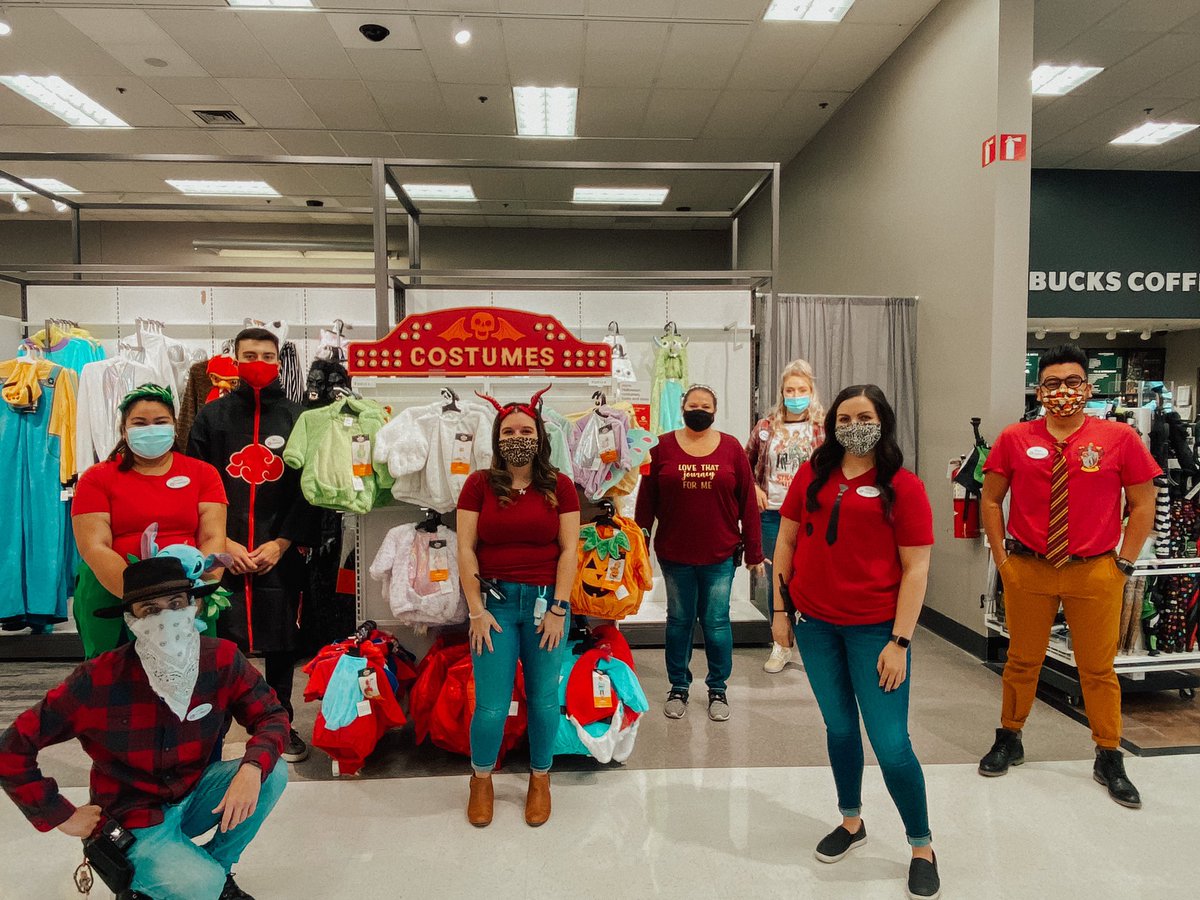 BryanJGTarget's tweet image. 👻🎃HAPPY HALLOWEEN!!!!🎃👻

Some of #T0069’s leaders and team members dressed up for #Halloween! 

We were able to bring #JOY to our guests today and we hopefully 🤞🏽 put smiles on their faces!! 

Also! Congrats @GenesisBelen96 on best costume and going as Lilo from Lilo&amp;amp;Stitch!