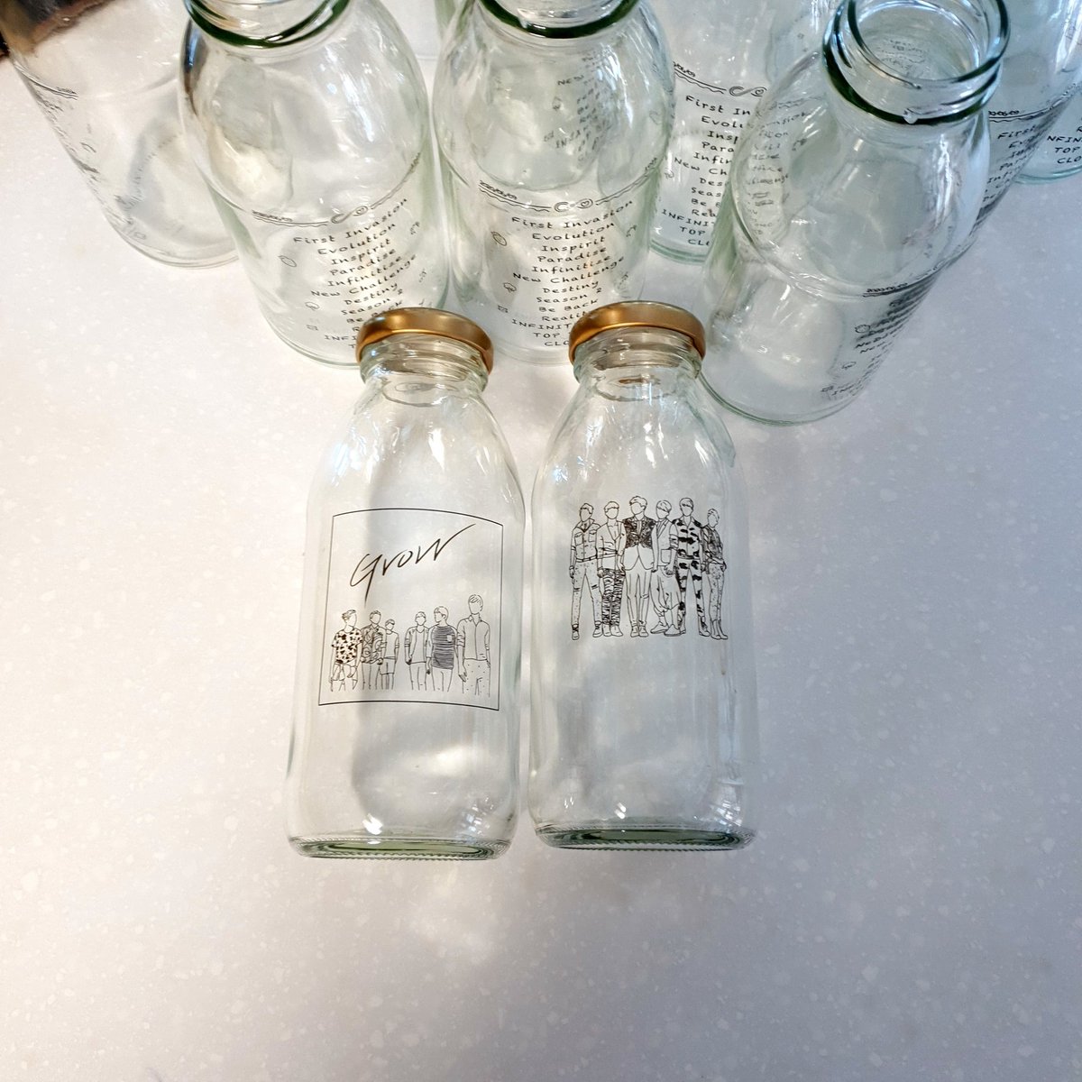 ramo_cup's tweet photo. 💙 RT추첨 한 분 : 유리보틀 제작해드려요

💙 보틀보틀 유리병 커스텀

- 개당 : 9,000원 
- RT추첨 :11/15
- 문의주신 분들이 많아 한시적으로 재오픈합니다☺

💫블로그에 유리병 주문안내 공지를 확인해주세요
#유리병 #유리보틀 #주문제작 #커스텀 https://t.co/XxHi9a8Gh7