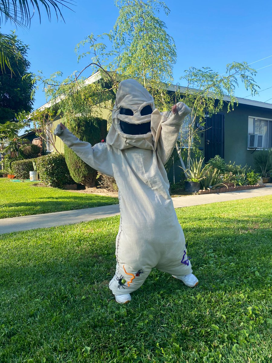 PrincessssVal's tweet image. After Benji realized he didn’t HAVE to be Spider-Man for Halloween I asked him what he wanted to be and he could pick ANYTHING. And with all the excitement in the world he said oogie boogie so that’s what we did 🎃