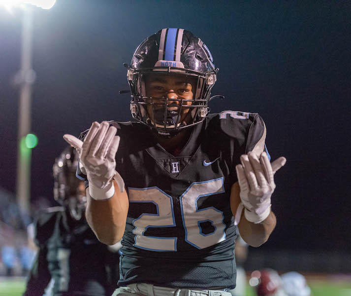 AlecEtheredgeSC's tweet photo. Helena picked up a huge win tonight against three-time defending Class 5A champ UMS-Wright to earn the two seed and home field advantage in the first round of the playoffs next week. 

Story/Photos: https://t.co/k0IG7zsRWN https://t.co/4nDioG1lyP