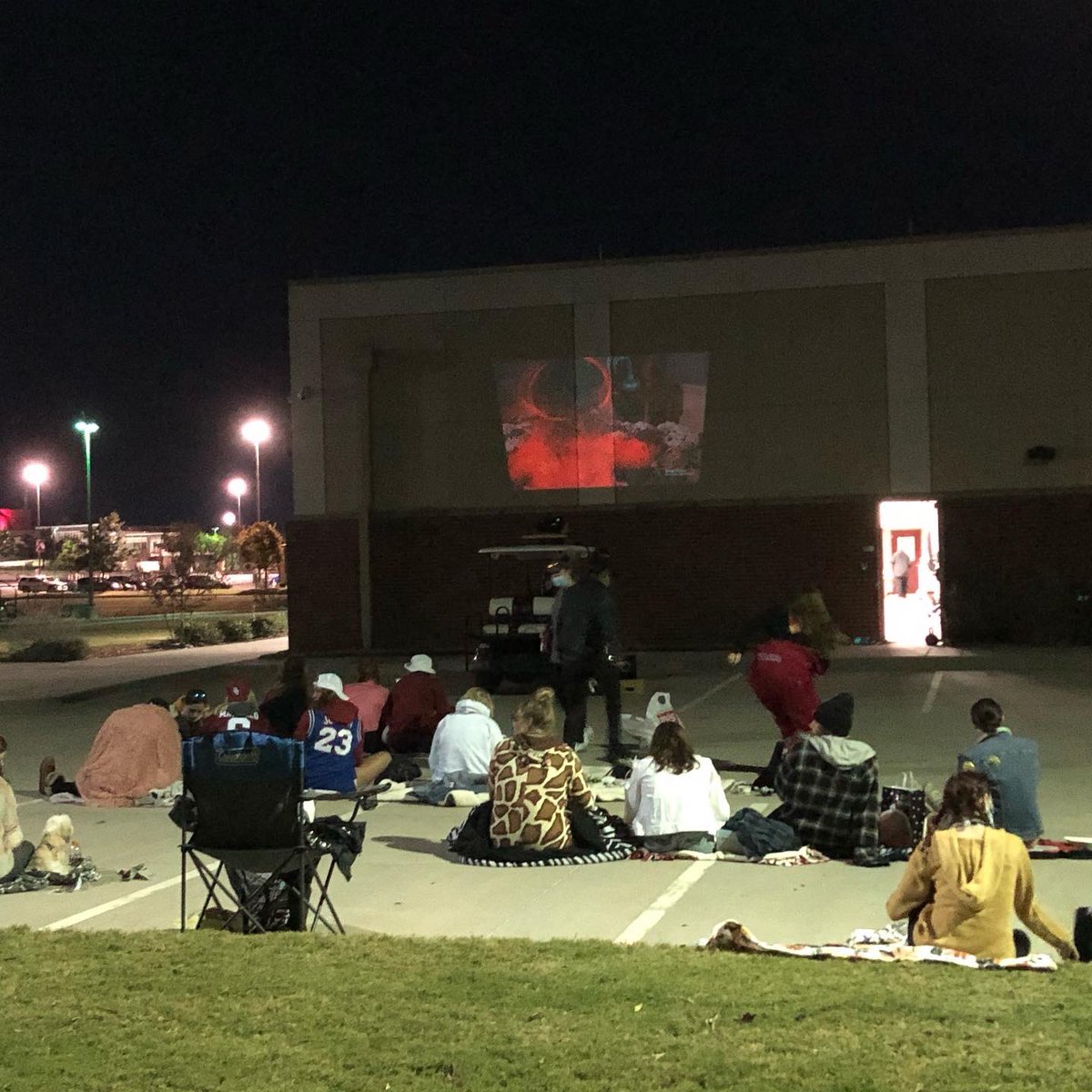 OU_Rowing's tweet photo. Movie Night at the RTC: Hocus Pocus Edition 🎃 Happy Halloween! #RowU https://t.co/d3EJ4Ytc81