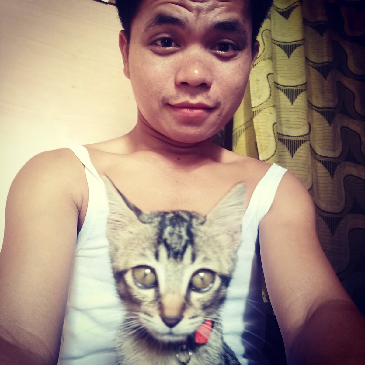 ElfridaFera's tweet photo. 🙈🙈 https://t.co/YvuNBIOo14