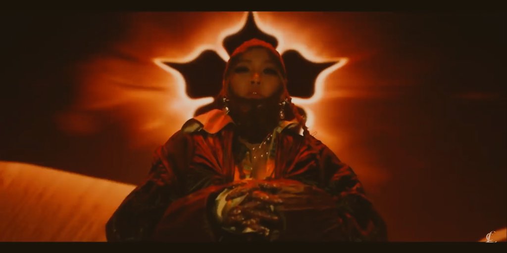 PHiNEdara21's tweet photo. #CL_HWA ❤️🍒
@chaelinCL So good Mom! 😘 https://t.co/qYA6zejZt3