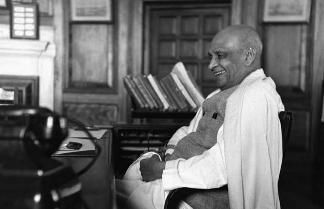 RDSantoki's tweet photo. વીર વલ્લભ દાદા માટે એક જ શબ્દ - સરદાર 💐
#SardarVallabhbhaiPatel https://t.co/wRYyJIzpHx
