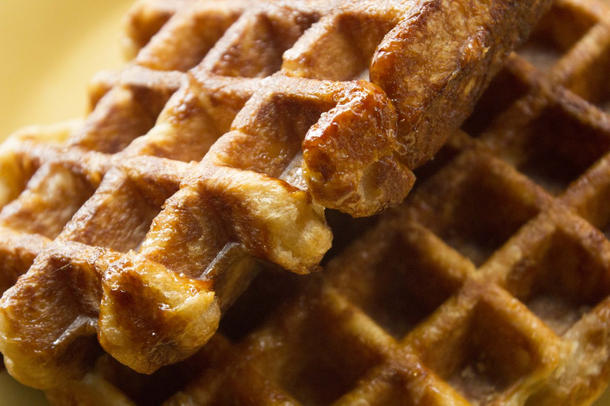 TRICK-OR-TREAT 🎃 Off the Waffle Downtown is open for Trick-or-Treating between 5-8pm on Halloween! The first 400 Trick-or-Treaters get FREE Mini Authentic Liege Waffle! Costume Required 👻