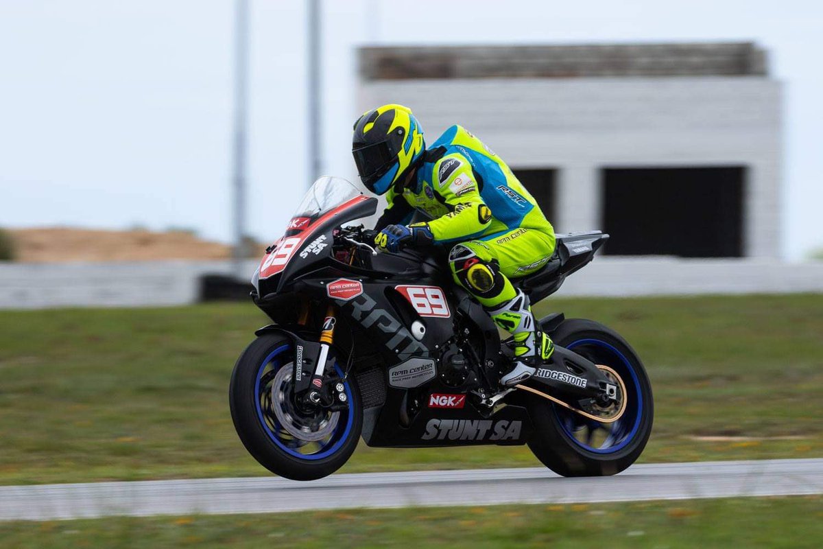 David Mcfadden tweet media