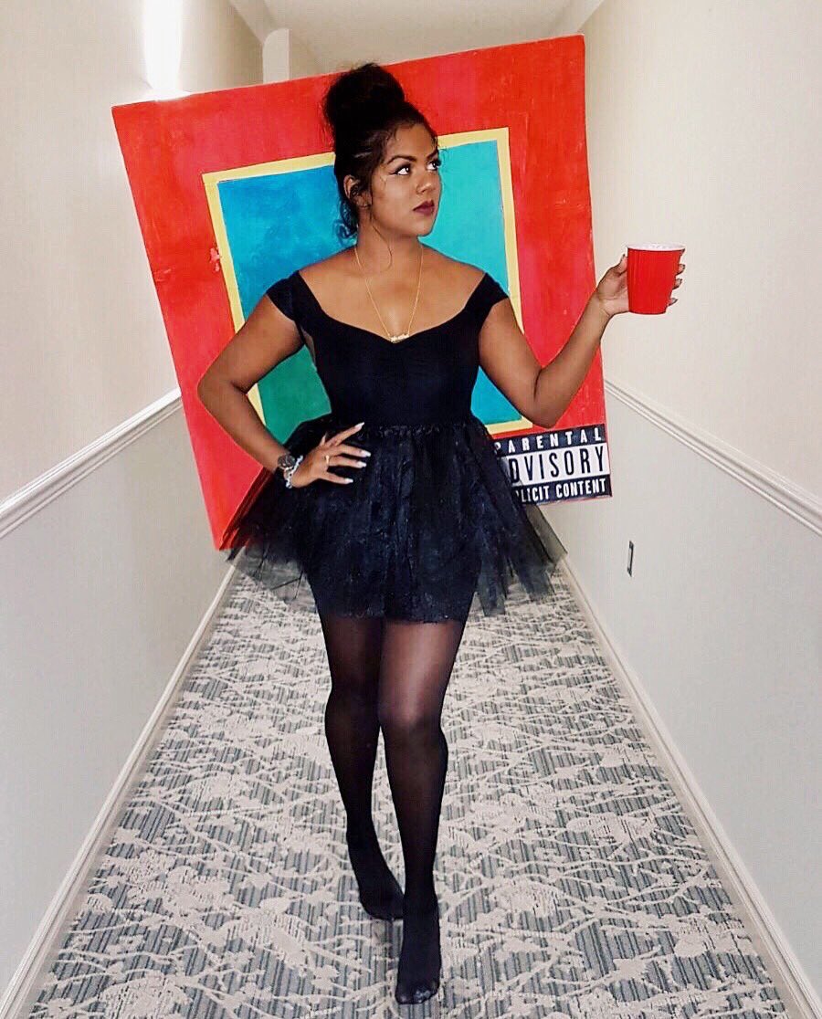 xonive_'s tweet photo. The best costume I ever worn. I was so proud of my DIY @kanyewest #MBTDF costume. Top 5 albums for me hands down. 🎃👻 https://t.co/Ms00aXDhce