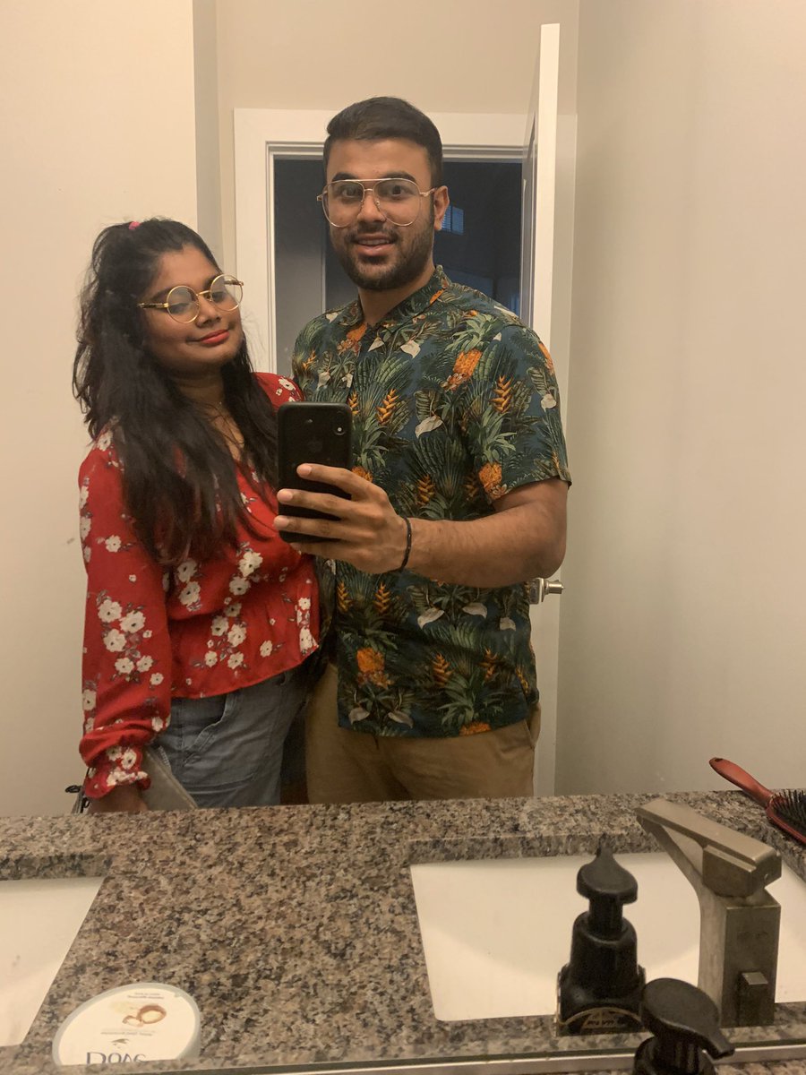 SanjKaush's tweet photo. Tweetthought #14 Found this picture in @This_is_Deva ‘s phone and wanted to share here for some reason. https://t.co/kPYDSNOO4O