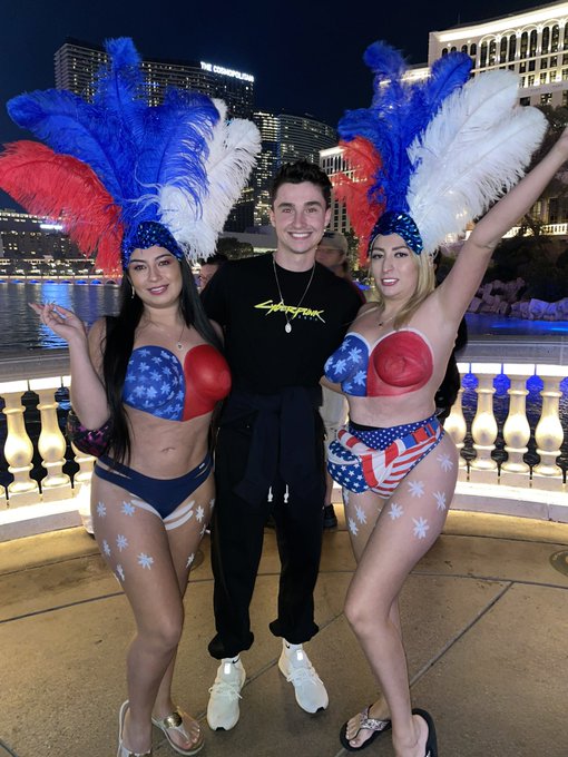 hahahahahahah virgin https://t.co/kM4NPQB5Np