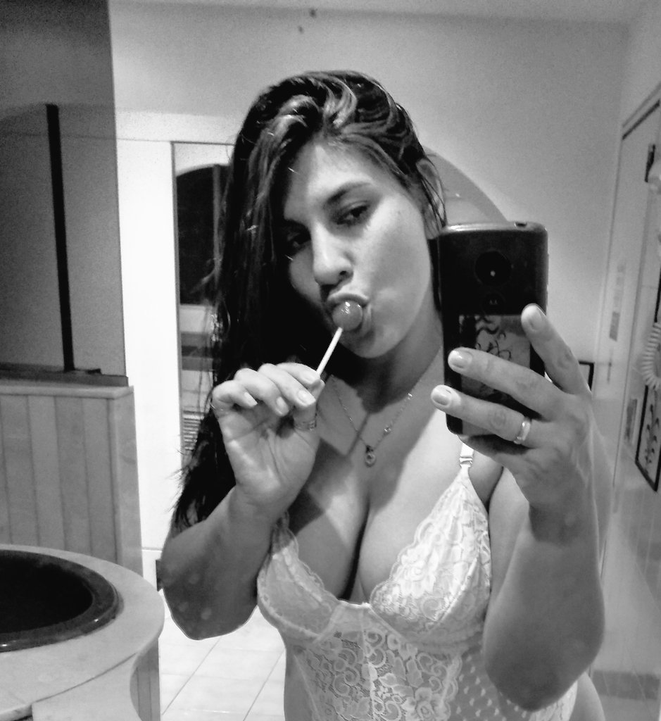 AleyBel2's tweet photo. Dulce o truco https://t.co/E4vvxqTbwu