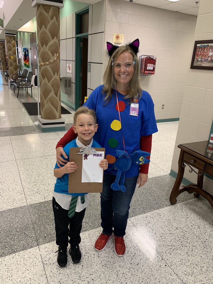 A little glimpse into the day for these two Boss Men: <a href="/HumbleISD_MBE/">Maplebrook Elem</a> <a href="/MaplebrookPto/">Maplebrook Elementary PTO</a> #mbebears2020 #mbeisfamily #lighttheway. They got to team up with the best principals ever. <a href="/MBE_AP/">Misty Williams</a> <a href="/MBE_Principal/">Tiffany Caseltine Moyar</a>
