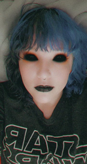 Happy Halloween 🎃 https://t.co/zxwheLKvG0<a href="/tag/spookyseason"class="tags"><span>#spookyseason</span></a><a href="/tag/happyhalloween2020"class="tags"><span>#happyhalloween2020</span></a><a href="/tag/gothtober2"class="tags"><span>#gothtober2</span></a>