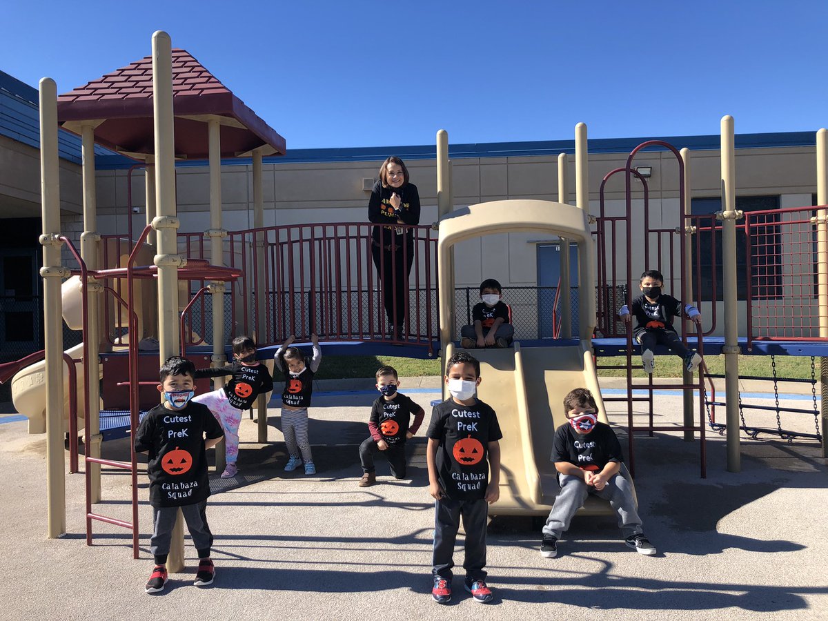 clausespindola's tweet photo. PreK is always fun!#Barronworldfamous #RedRibbonWeek https://t.co/ezvAVhX7B6