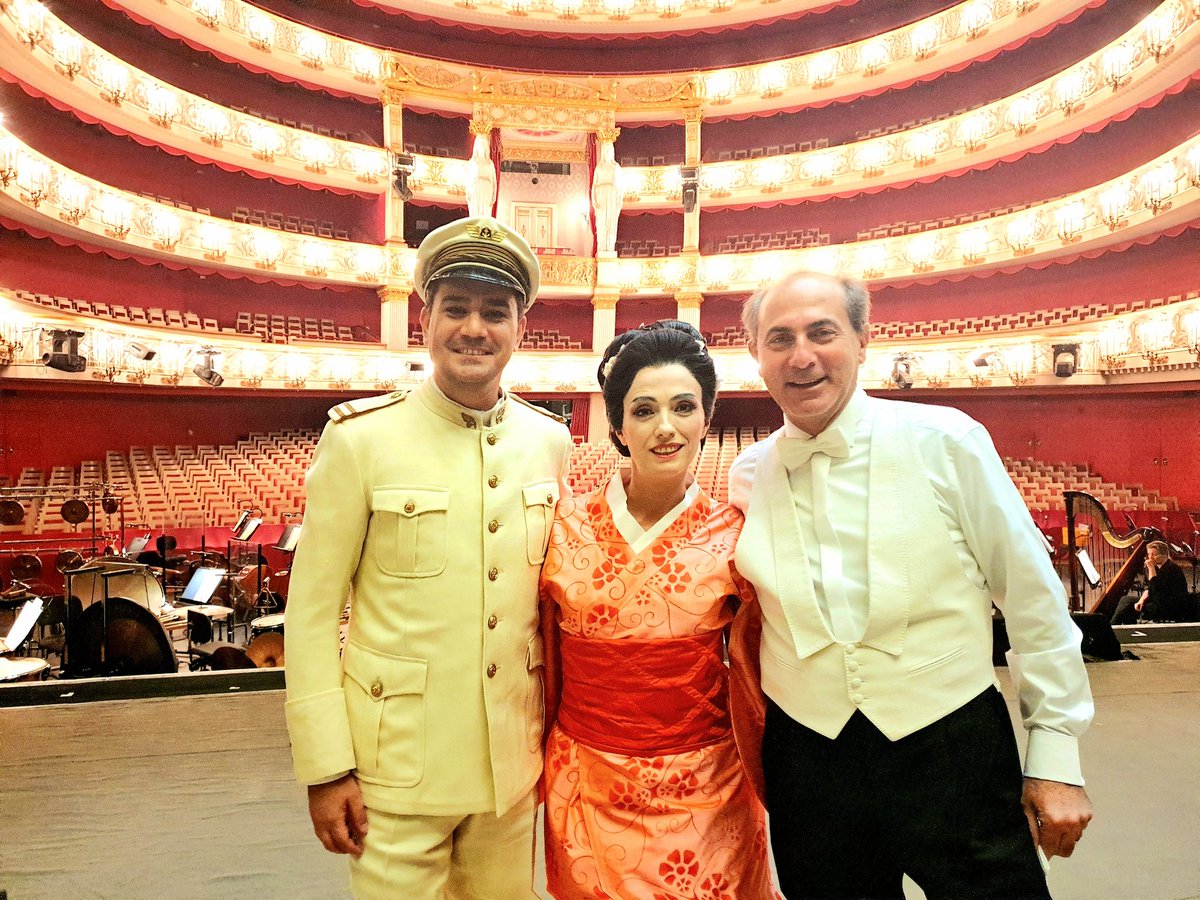 saimirpirgu's tweet photo. Historical performance last night. Only 50 people(covid restrictions) in the audience but they have applauded for all German opera lovers who will not be able to go to the theater for a month. A big thank you to all you for your support to us artists and to your beloved Theater🙏 https://t.co/ylJiHXQf6n