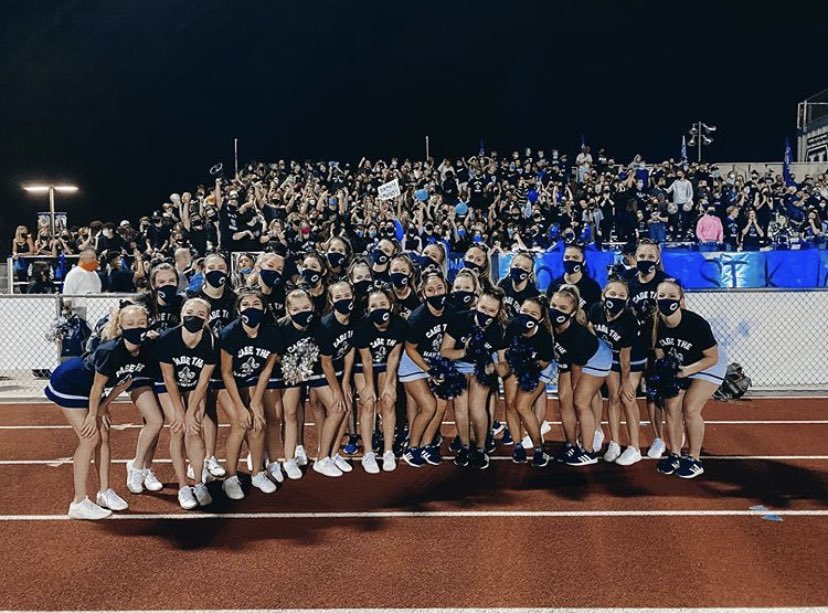 HHSspiritline's tweet photo. We love our Knights  @HIGLEYFOOTBALL  💙💙💙 https://t.co/VQVaIQMLiy