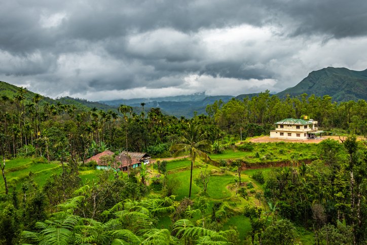 truehab's tweet photo. Are you bored at Home due to Corona? Here are some amazing Places to visit in Chikmagalur. 

LINK: https://t.co/QnSD6rbU8j

#chikmagalur #bangalore #goa #coorg #gokarna #placestovisit #nearbangalore #bengaluru https://t.co/vBRsM6A5Rb