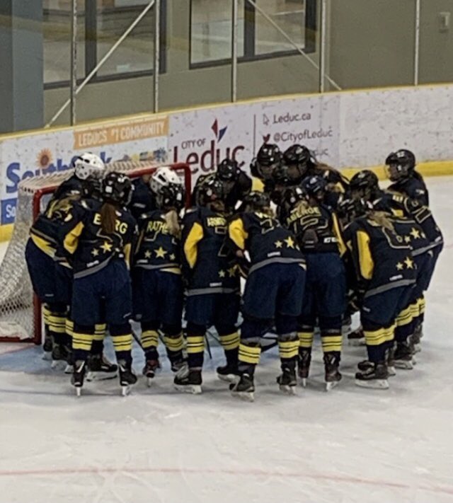NCIBantamElite's tweet photo. Tough loss 6-1, goal scored tonight in the 3rd by #9 Aylie Dahl assisted by #14 Autumn Watt.  However I have say what an amazing job to our goalie #30 Ainsely Stauffer-Rolseth with 42 shots on her, she battled hard with a smile and a dance. https://t.co/0Xx3mHo3fa