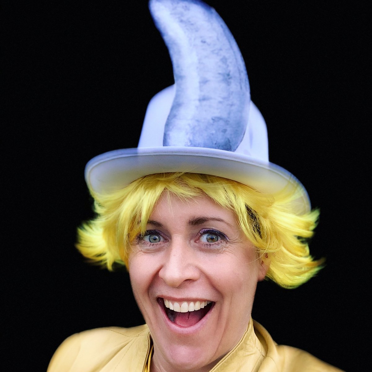 My child asked to be BADJELLY THE WITCH for Hallowe'en this year and instructed me to be Binklebonk, the Tree Goblin. One printed-out giant sausage and a buttercup-yellow jacket later... (How'd I do,  @goonchild4?) 