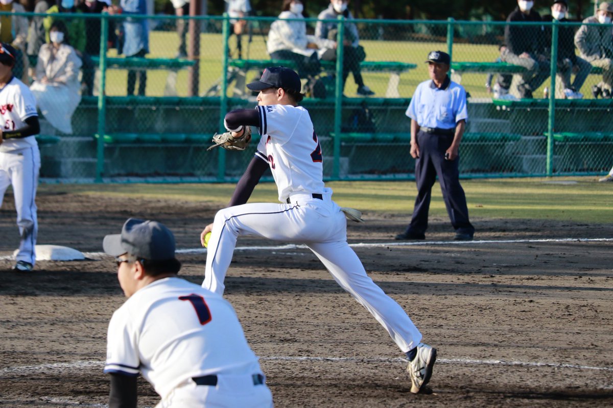 関大スポーツ編集局 ソフトボール 全国大学選抜選手権大会 対中京大 於 富山岩瀬スポーツ公園ソフトボール場 中京大１１０ ２ 関 大０００ ０ 三者凡退に抑え 迎えた攻撃で流れをつかみたいところだったが 併殺によりチャンスを潰されてしまった