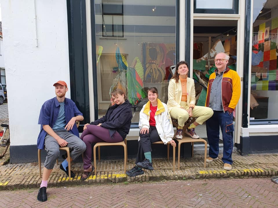 Pouloeuff's tweet photo. Wat gaat dat snel! Het is alweer het laatste weekend dat je de Spacemakers expo kunt bezoeken. Hierna gaan we ontmantelen, witten en plamuren voor een compleet andere expositie: ‘LICHT’. Loop vandaag of morgen even binnen, als je dat nog niet gedaan hebt😉 https://t.co/msNE5WmLXc