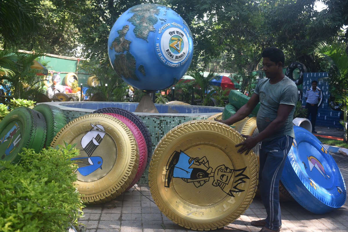 CCTVAsiaPacific's tweet photo. 🇮🇳 A themed park called 'Kolkata #TyrePark' is now open to public in Kolkata, #India. The scrap tyres that were lying waste in various bus depots in the city have been converted into a colourful amalgamation which is a feast for the eyes.
by Lin Li | CFP pics https://t.co/FX1nrC0i9G