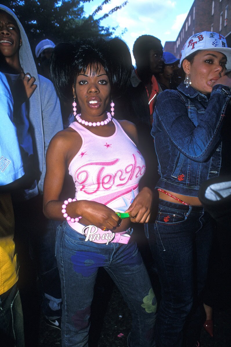 BlackBritishArc's tweet photo. Nottinghill Carnival . 2000s , London by Giles Moberly . https://t.co/S05m7CLqDd