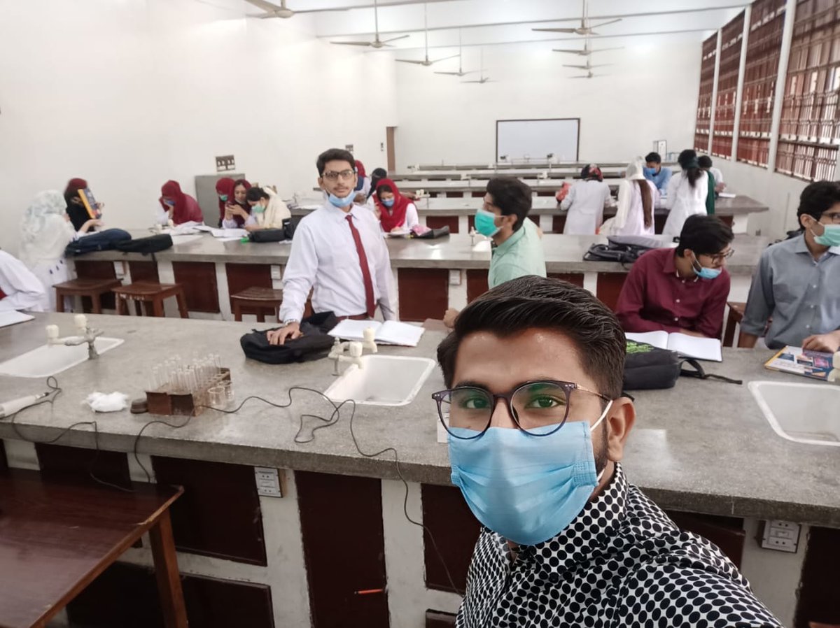 Tanazzam_Tufail's tweet image. SUCCESSFUL MASS BUNK❤
31-10-2020
#BatchA
#Batch23