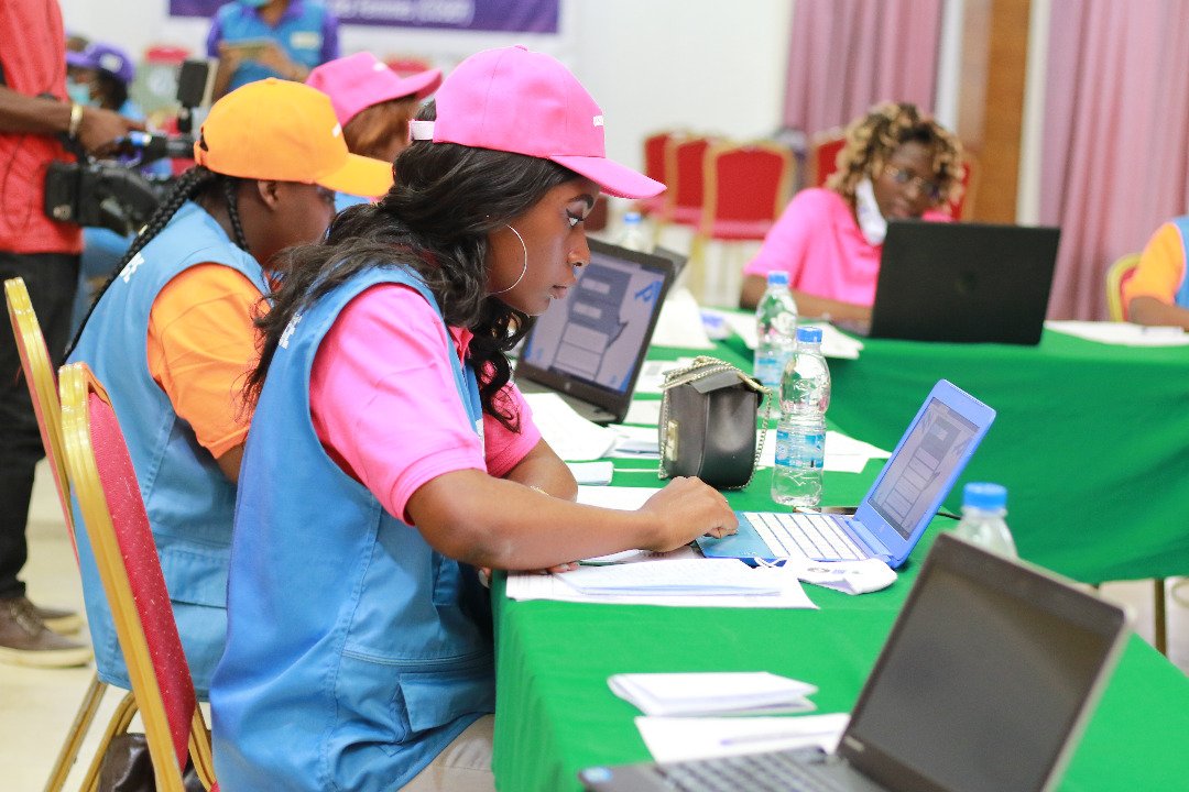 WANEP_Regional's tweet photo. #CIV20. The data collecters at work in our Coordinated Women Election Security Observation Centre (WESOC).
@ecowas_cedeao
@UNDPAfrica
@pnudcotedivoire
#ToutPourLinclusionDuGenre #R1325
#civ225 #sahel #CivElections2020 https://t.co/wSaSY9xezx