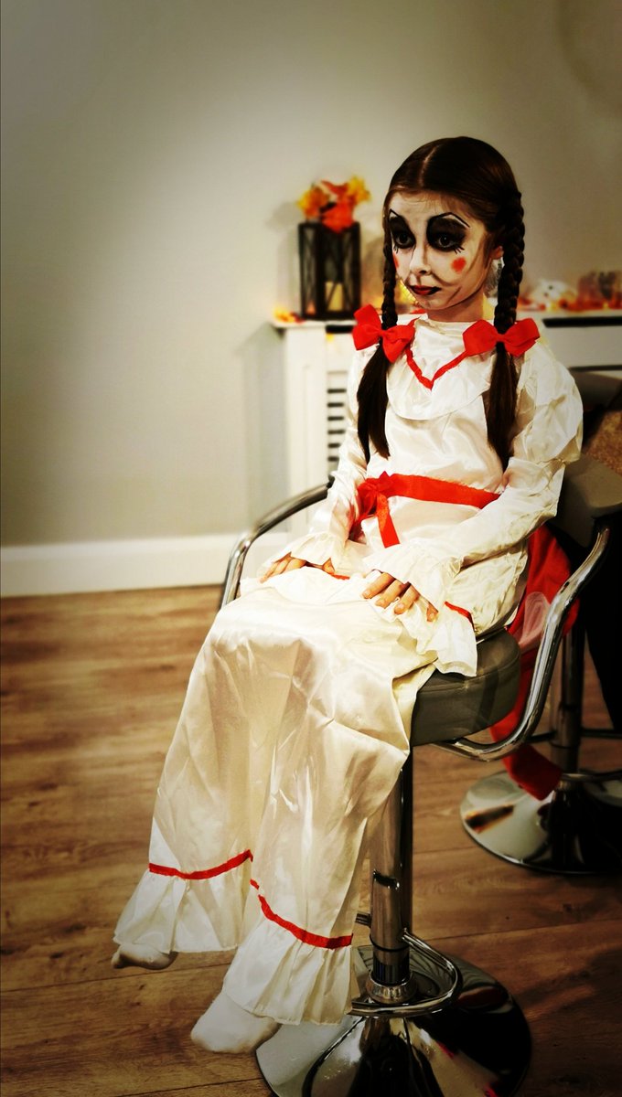 jargarbo's tweet photo. @DublinComicCon here's a taste of #Annabelle #dcchalloween20 @beckysquarepan1 https://t.co/obxyySReck