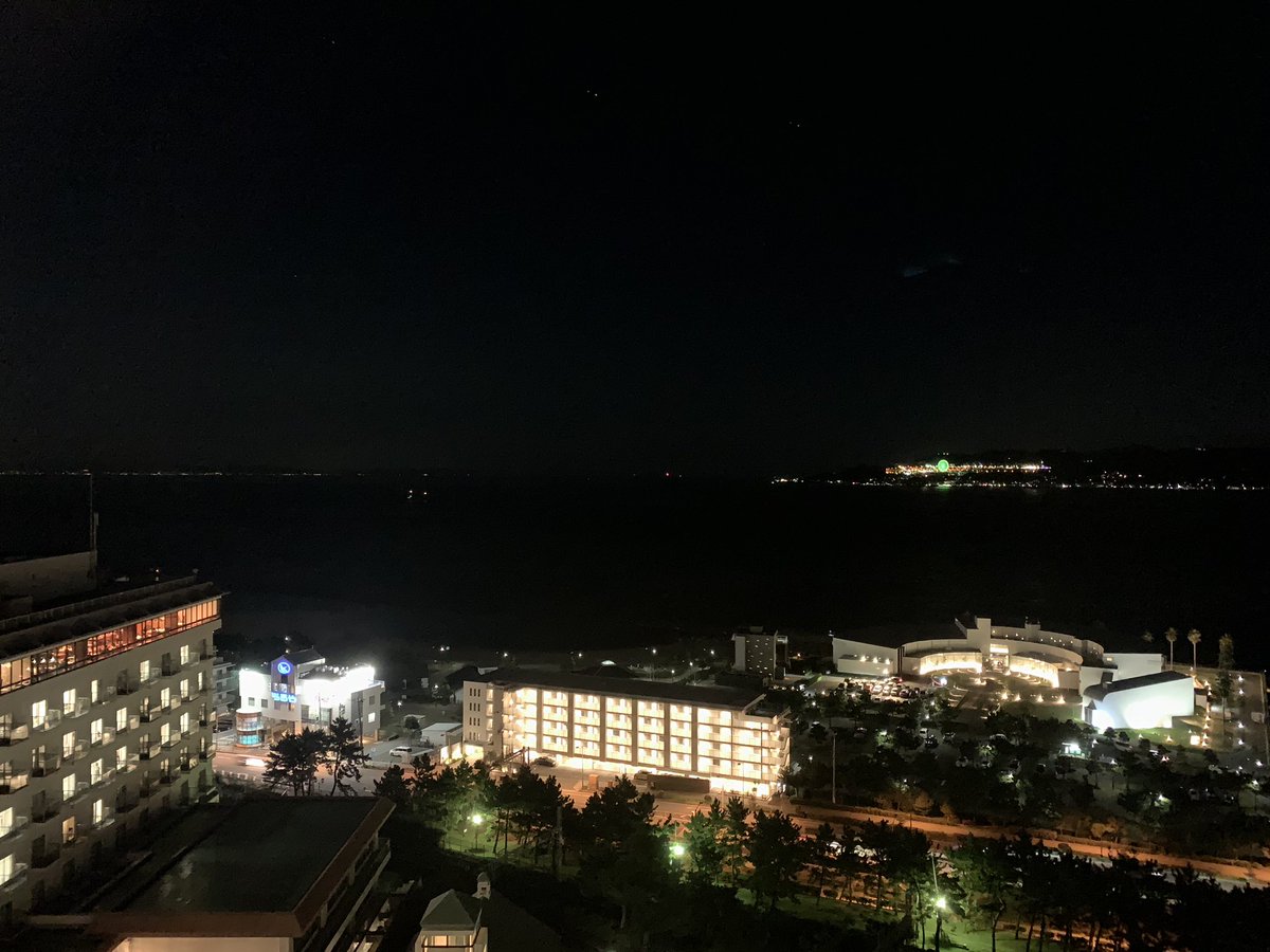 Donkey ホテルから明石海峡大橋を眺められる 綺麗 素晴らしい 完璧なホテルを予約してしまった